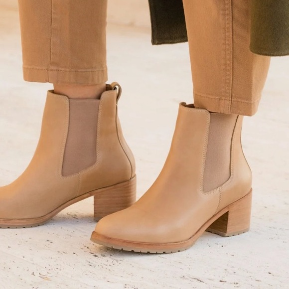 Nisolo Ana Go-To Heeled Chelsea Boot - Almond - Picture 2 of 3